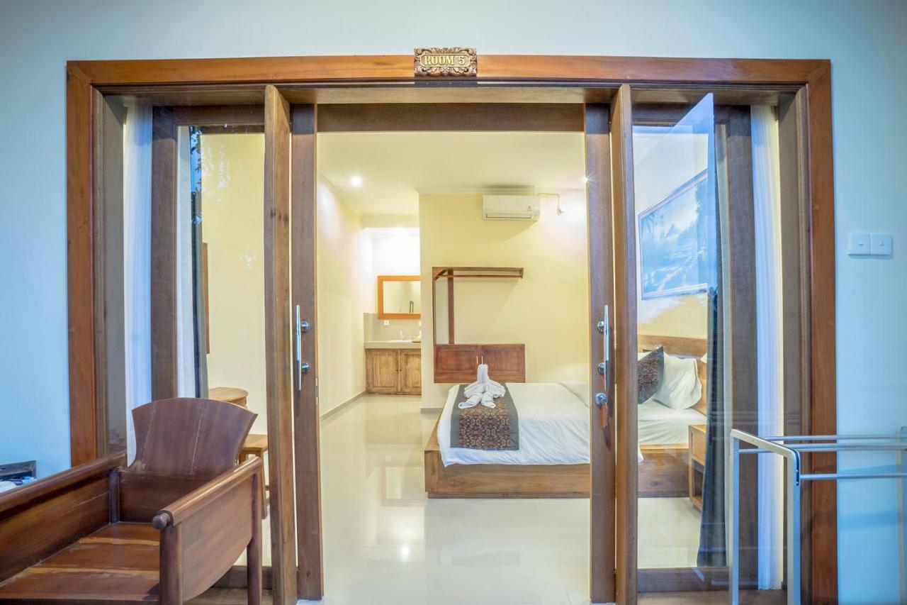 Saka House *